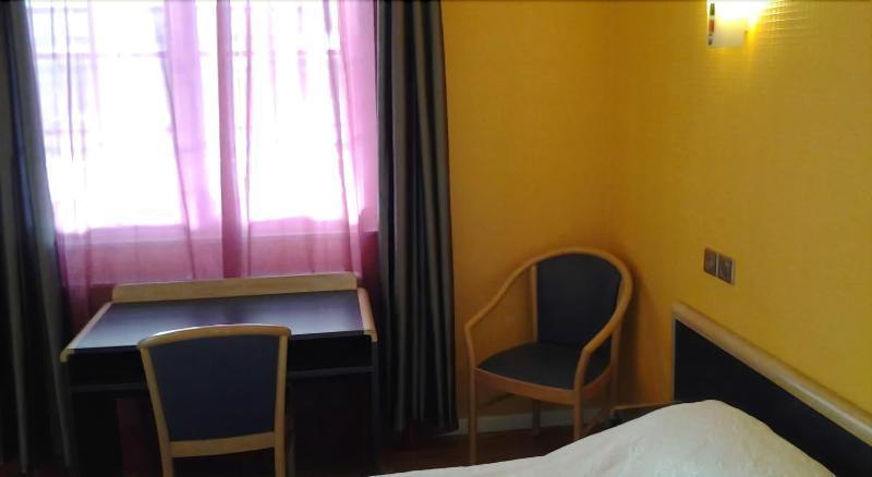 Modern'Hotel Valenciennes Luaran gambar
